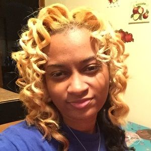 Meet your Posher, Loreal